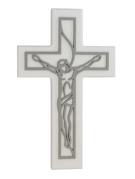 KRIŽ 28x17cm SIV RELIEF NA BELI PODLAGI