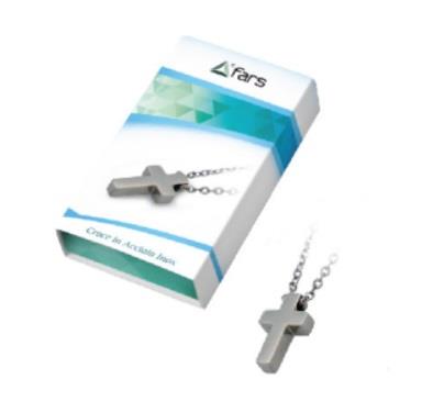 KRIŽ JEKLO Z VERIŽICO V ŠKATLICI